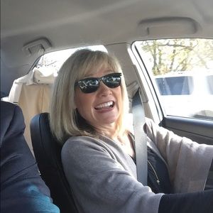 Meet your Posher, Julie